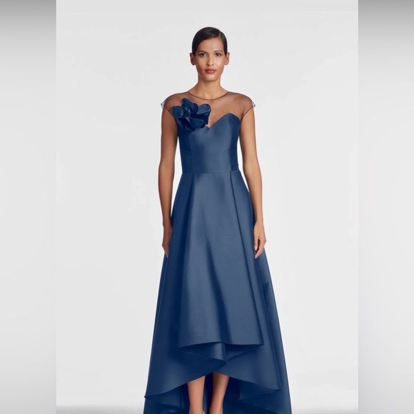 Elegant Sachin & Babi Navy Evening Gown-size 6 - Picture 3 of 14